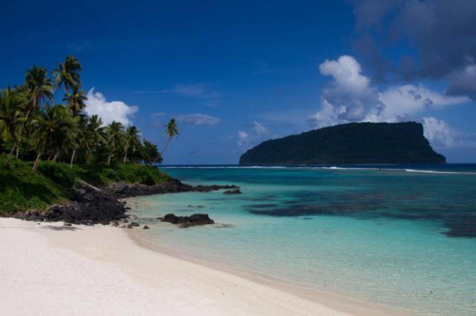 Litia Sini Beach Fales Lalomanu Bagian luar foto