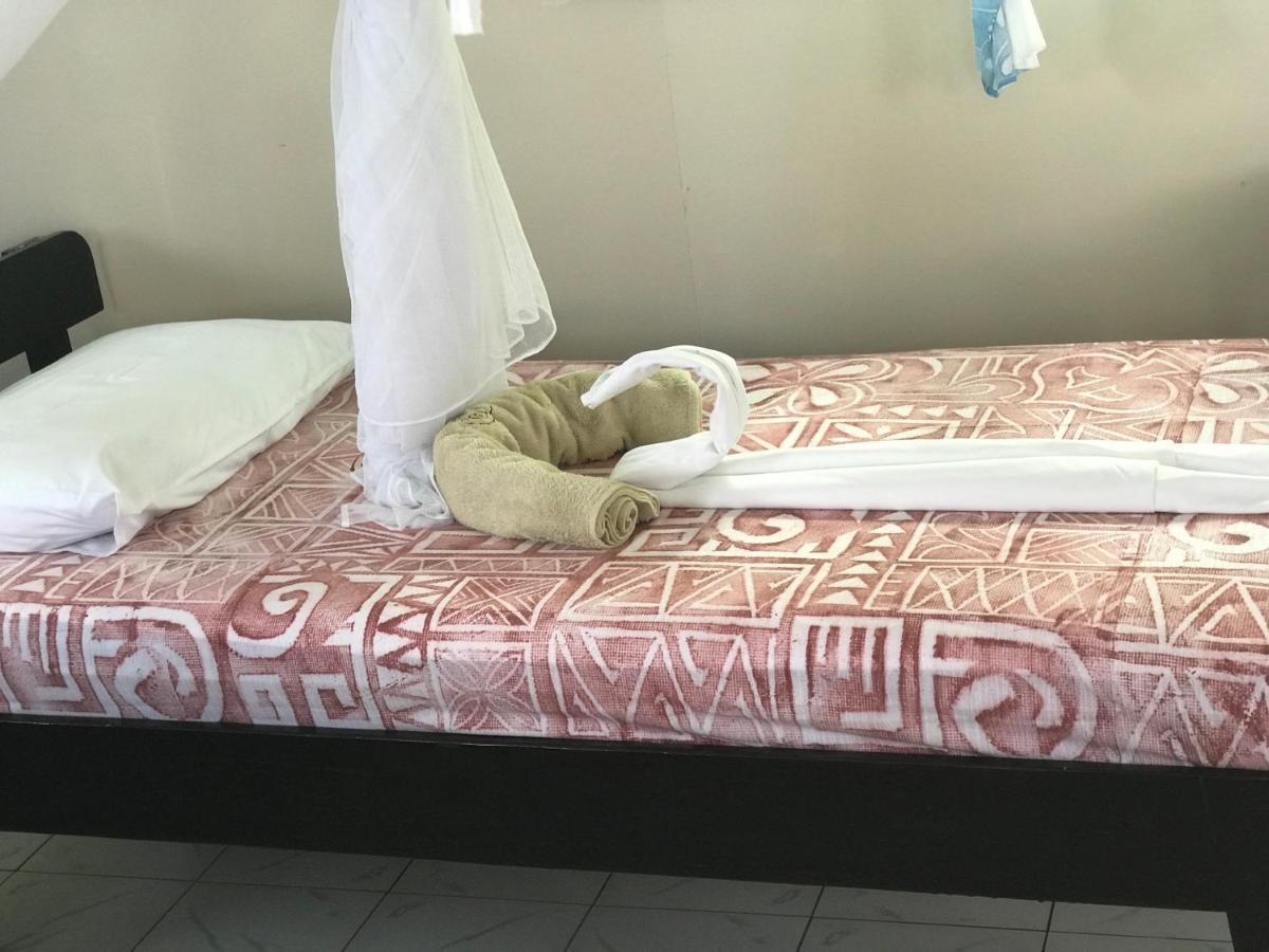 Litia Sini Beach Fales Lalomanu Bagian luar foto